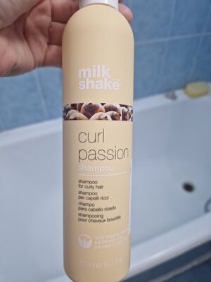 MILK SHAKE MILK SHAKE CURL PASSION SZAMPON 300 ml — Składniki i ocena